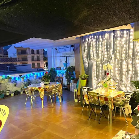 Los Faroles Gæstehus Fuengirola