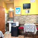 Los Faroles بيت ضيافة *