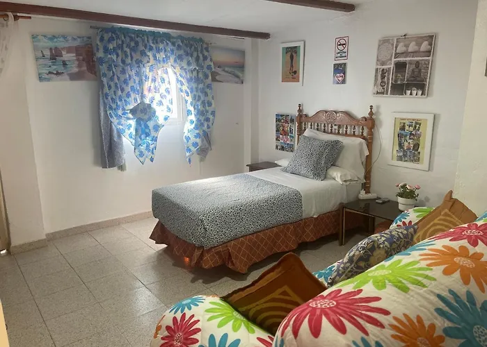 Πανσιόν Los Faroles Fuengirola