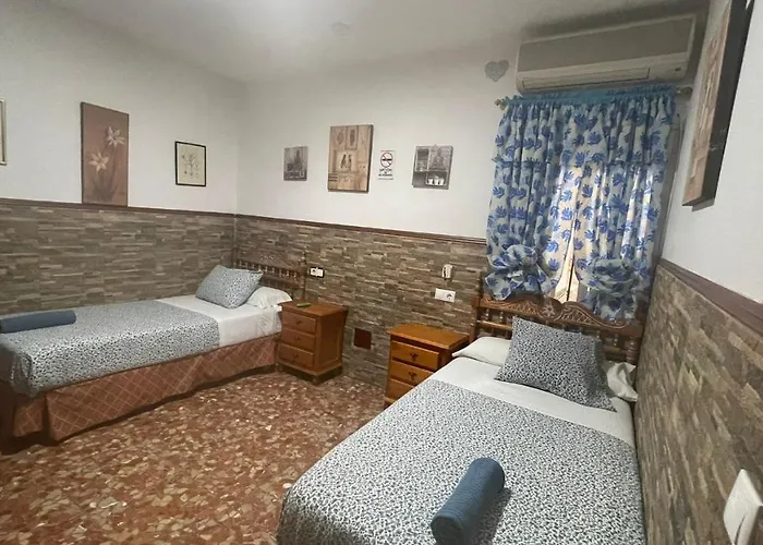 ゲストハウス Los Faroles *