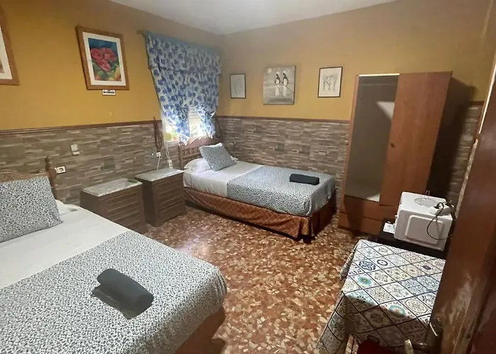 ゲストハウス Los Faroles *