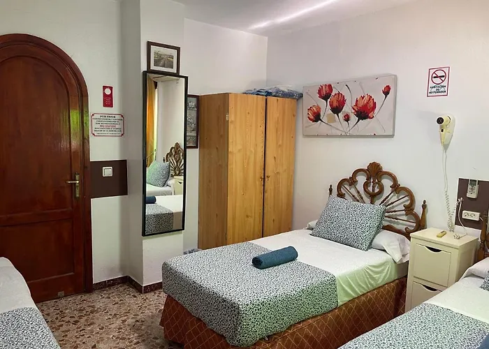 Πανσιόν Los Faroles Fuengirola